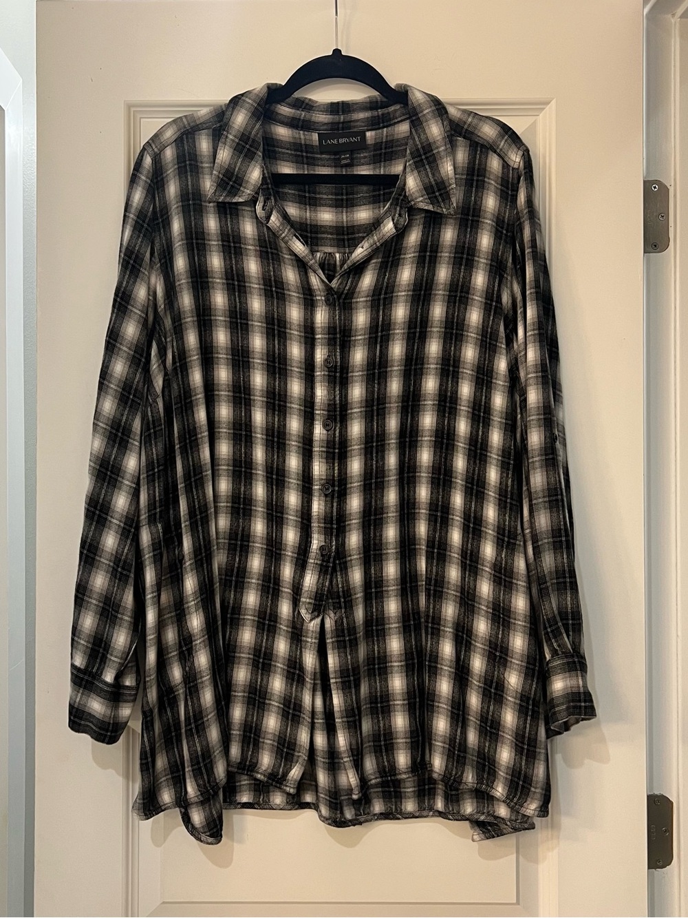 Lane Bryant Women’s Plus Size 26/28 Black Gray Plaid Button Front Tunic Shirt